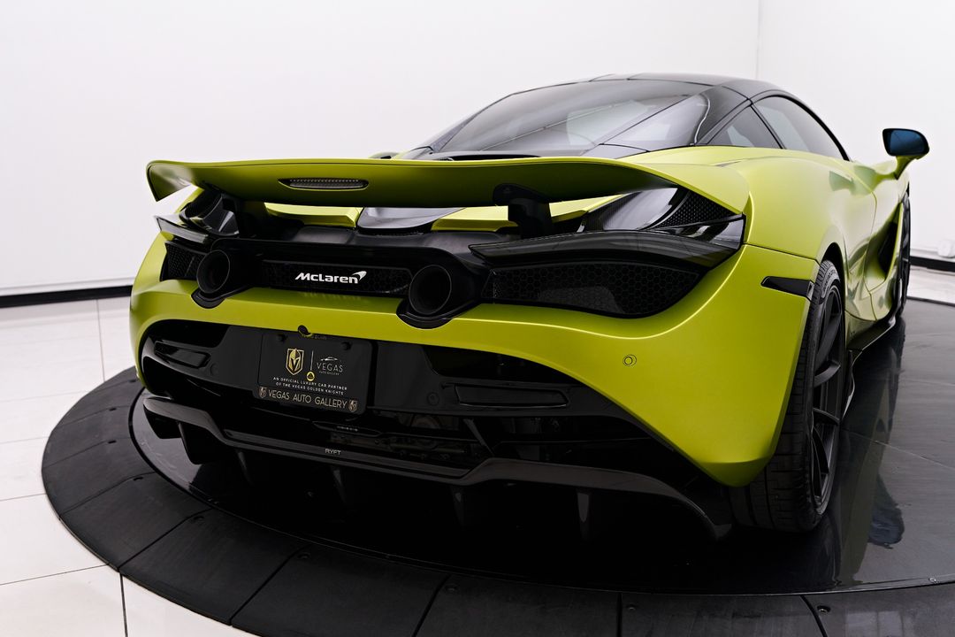 2022 McLaren 720S