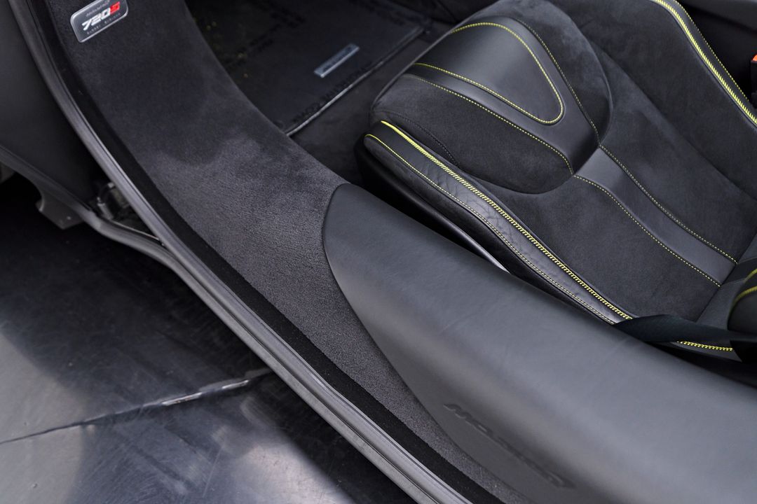 2022 McLaren 720S