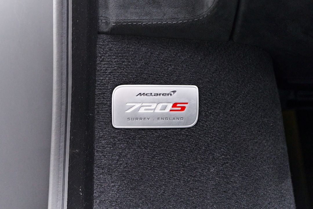 2022 McLaren 720S
