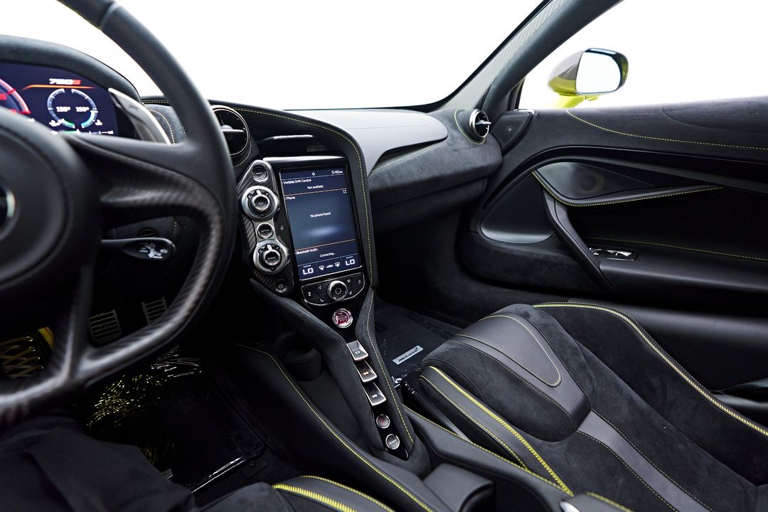 2022 McLaren 720S