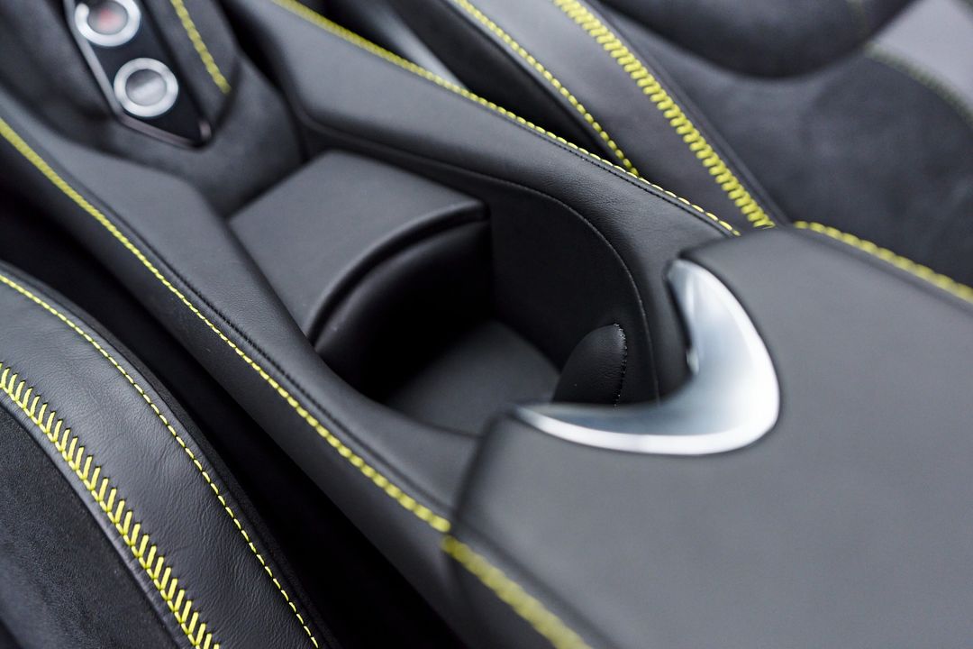 2022 McLaren 720S