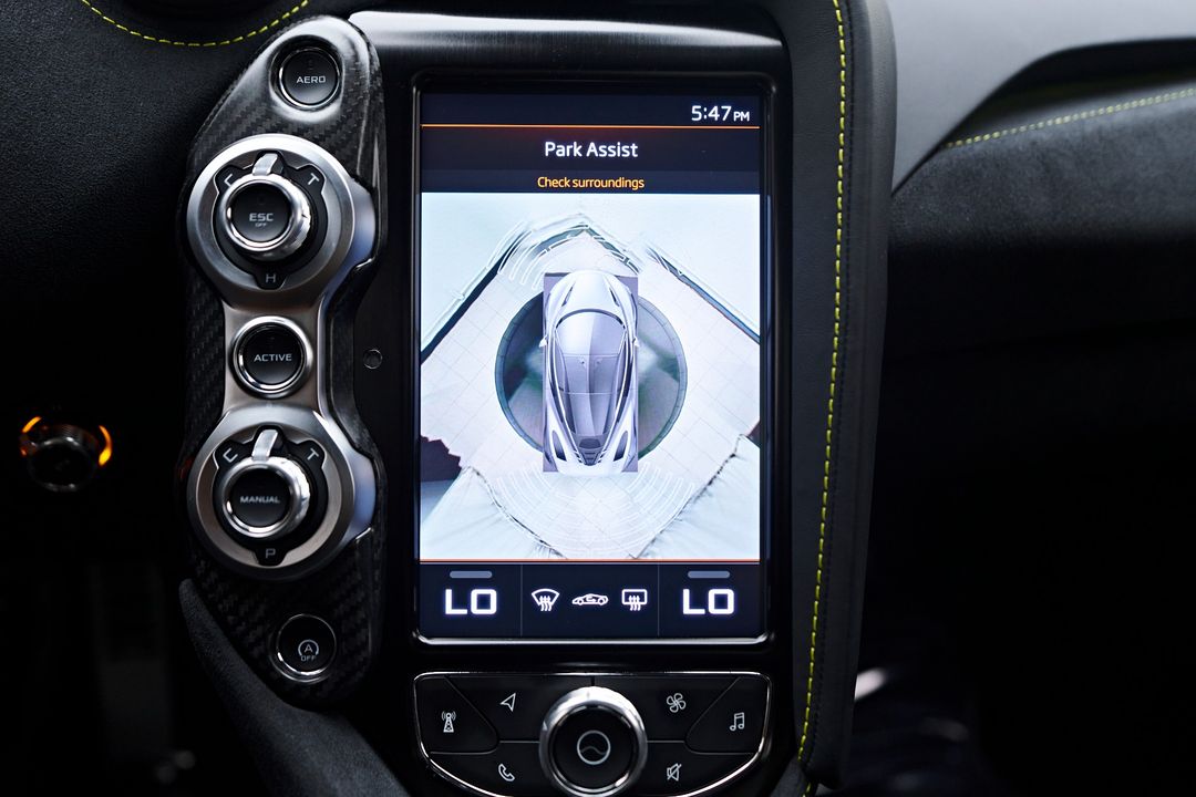 2022 McLaren 720S