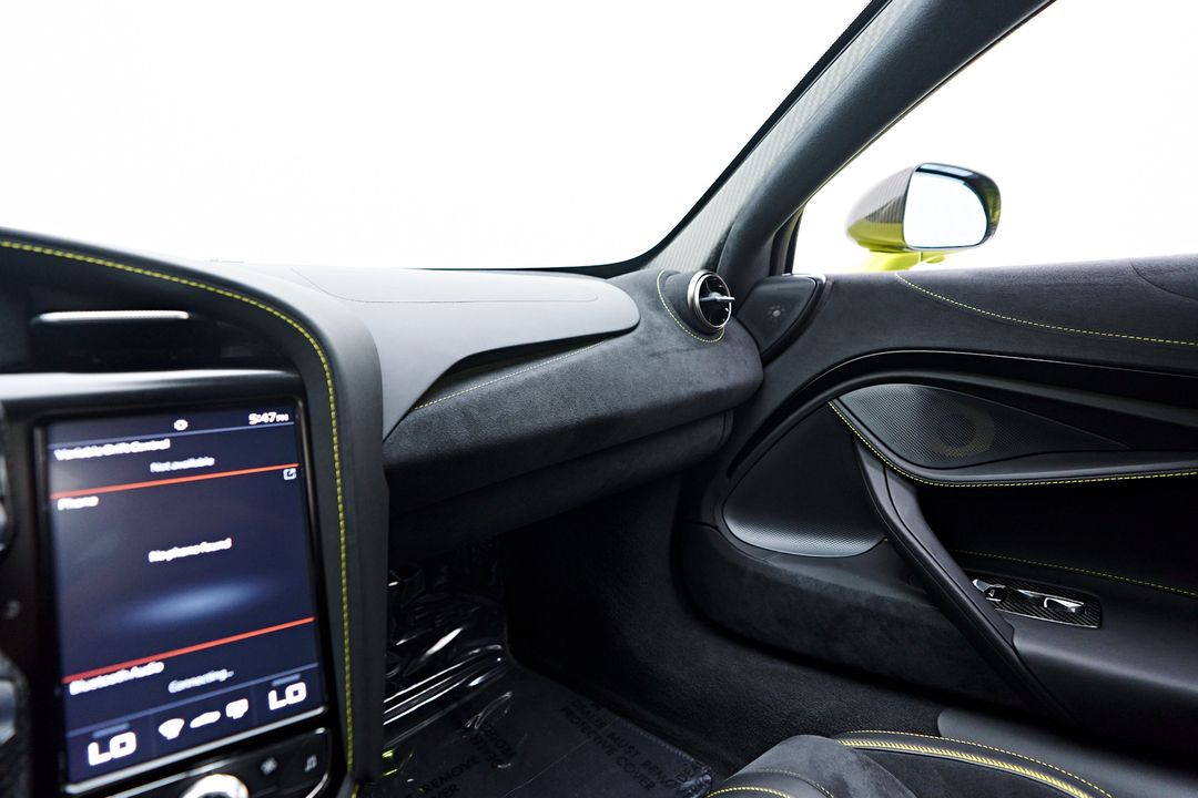 2022 McLaren 720S