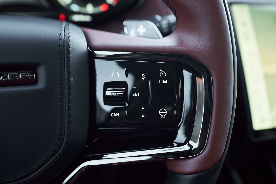 2025 Land Rover Range Rover Sport