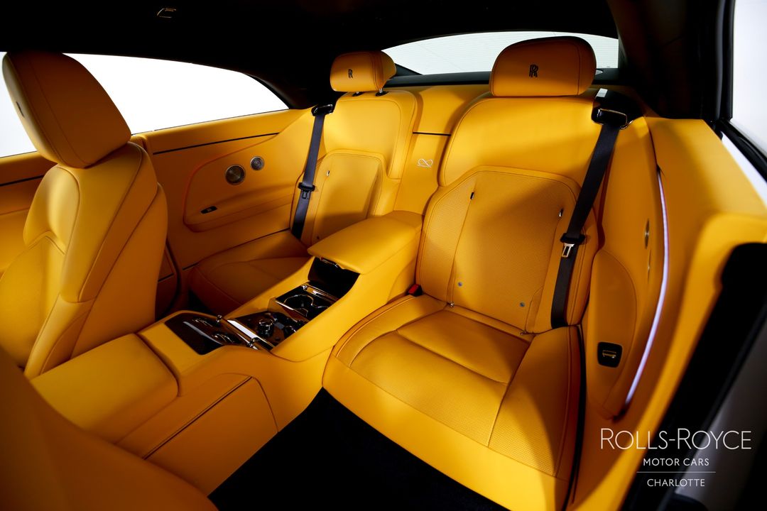 2025 Rolls-Royce Black Badge Spectre