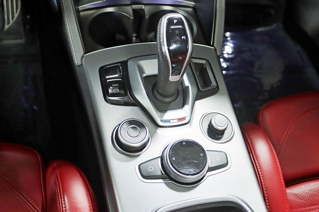 2022 Alfa Romeo Stelvio