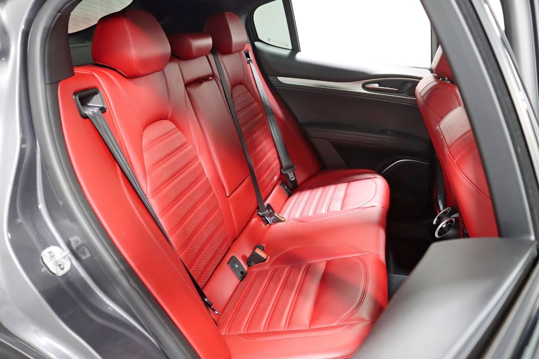 2022 Alfa Romeo Stelvio