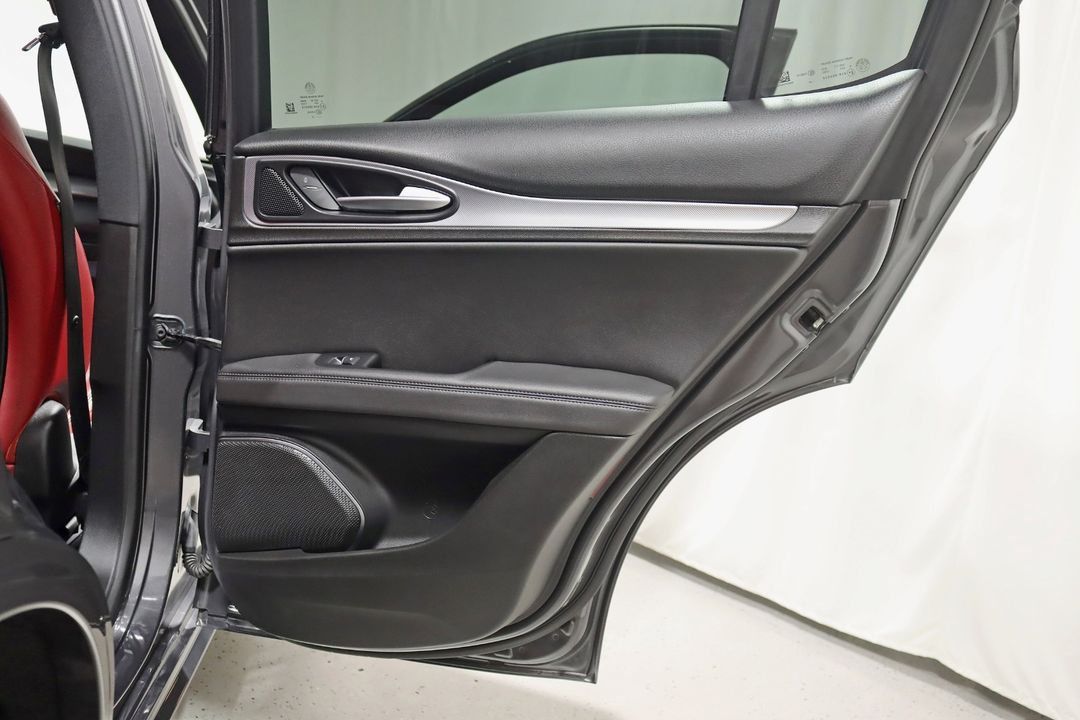 2022 Alfa Romeo Stelvio