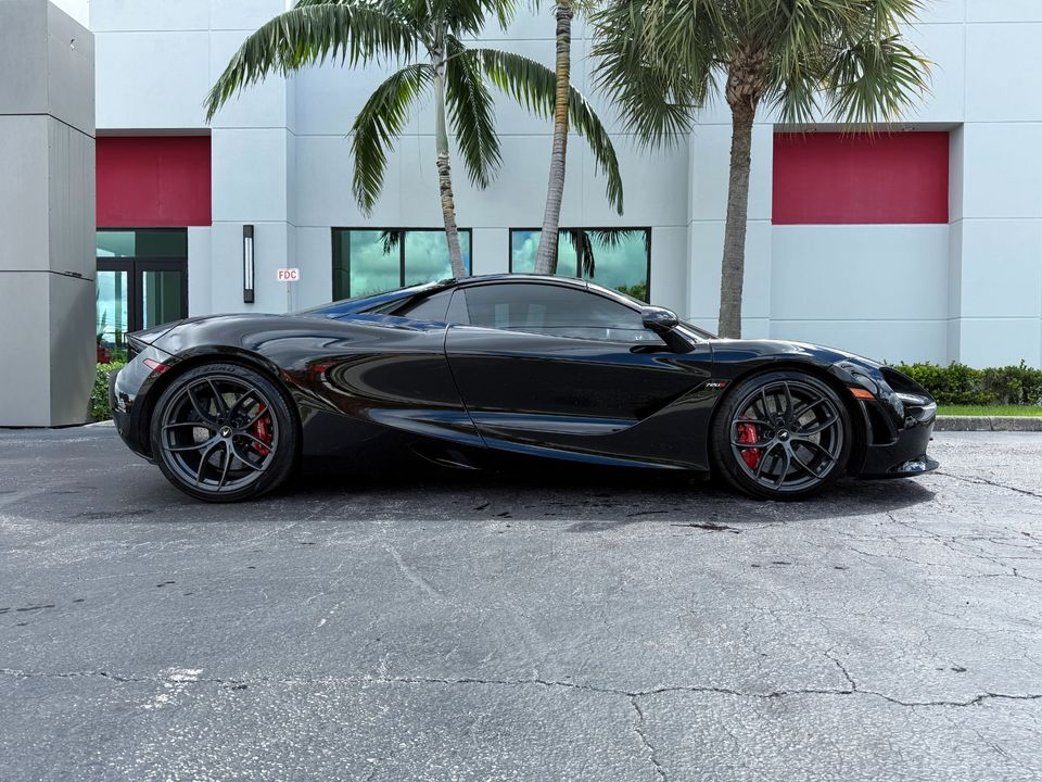 2021 McLaren 720S Spider