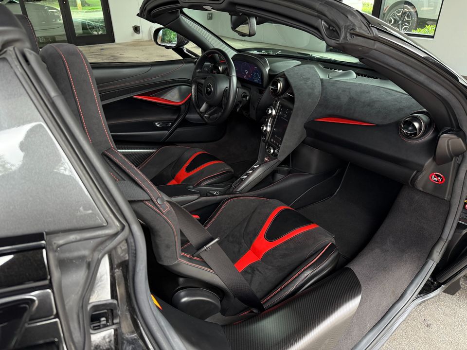 2021 McLaren 720S Spider