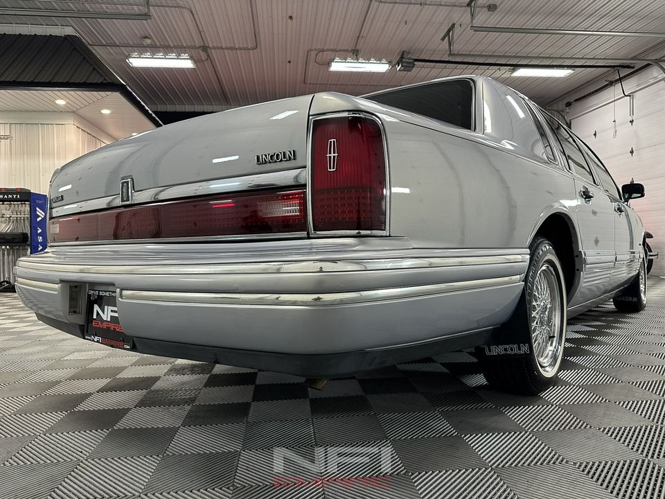 1994 Lincoln Town Car