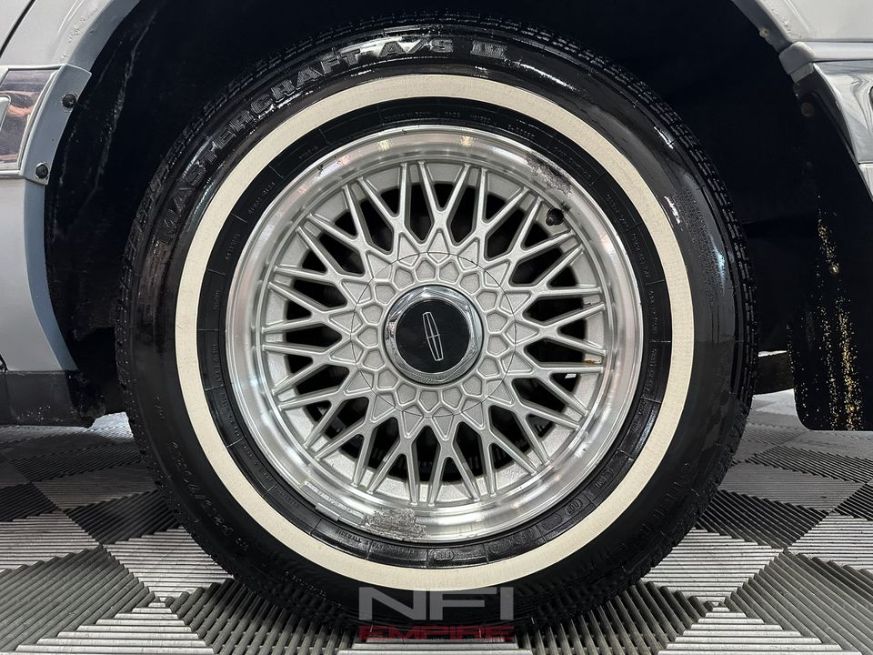 1994 Lincoln Town Car