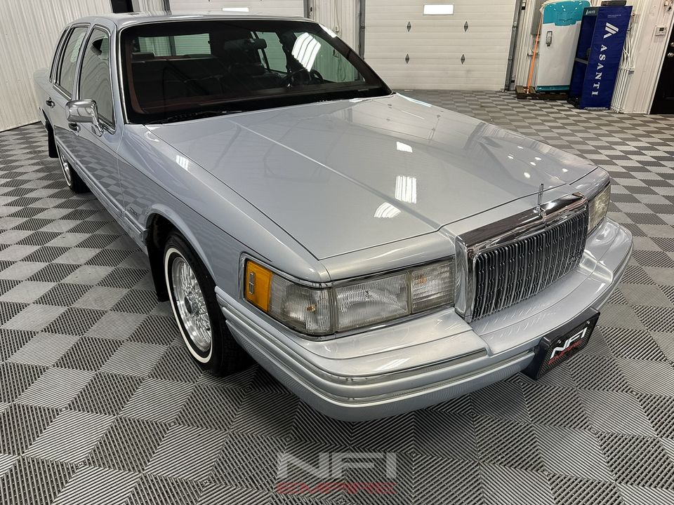 1994 Lincoln Town Car