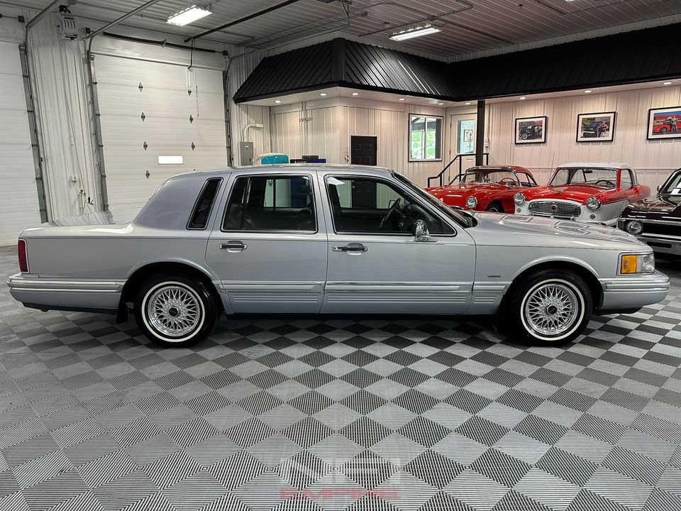 1994 Lincoln Town Car