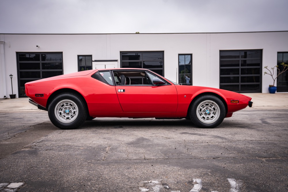 1971 DeTomaso Pantera