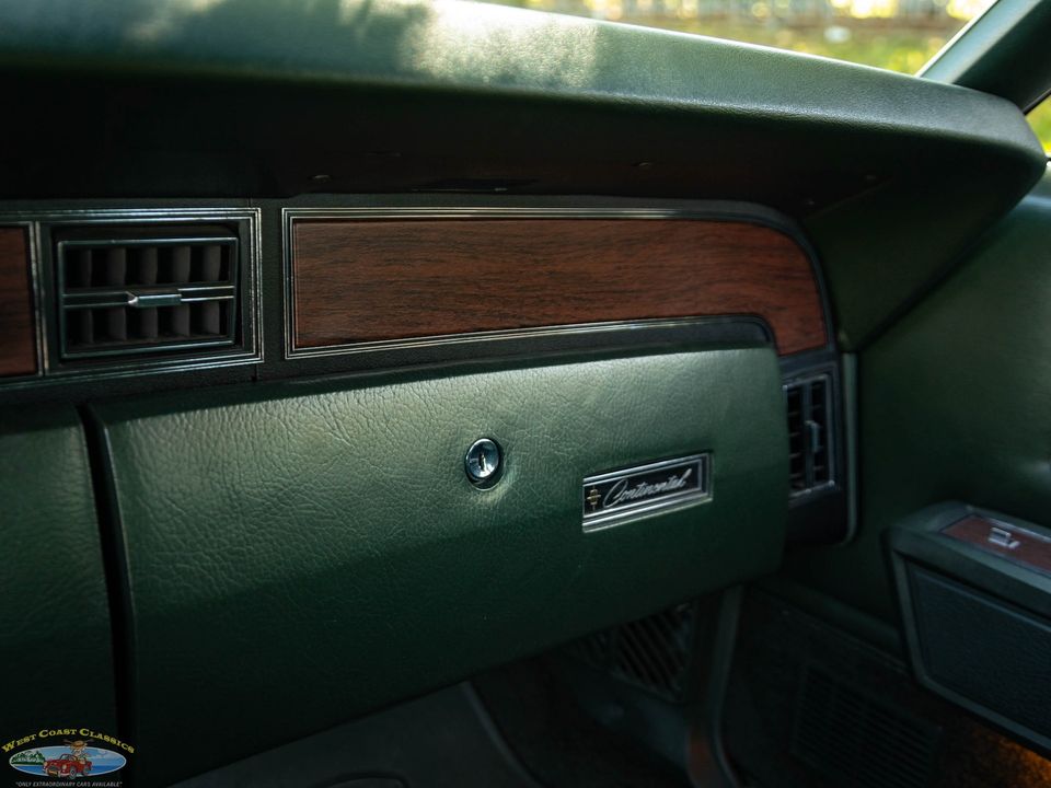 1973 Lincoln Continental 460