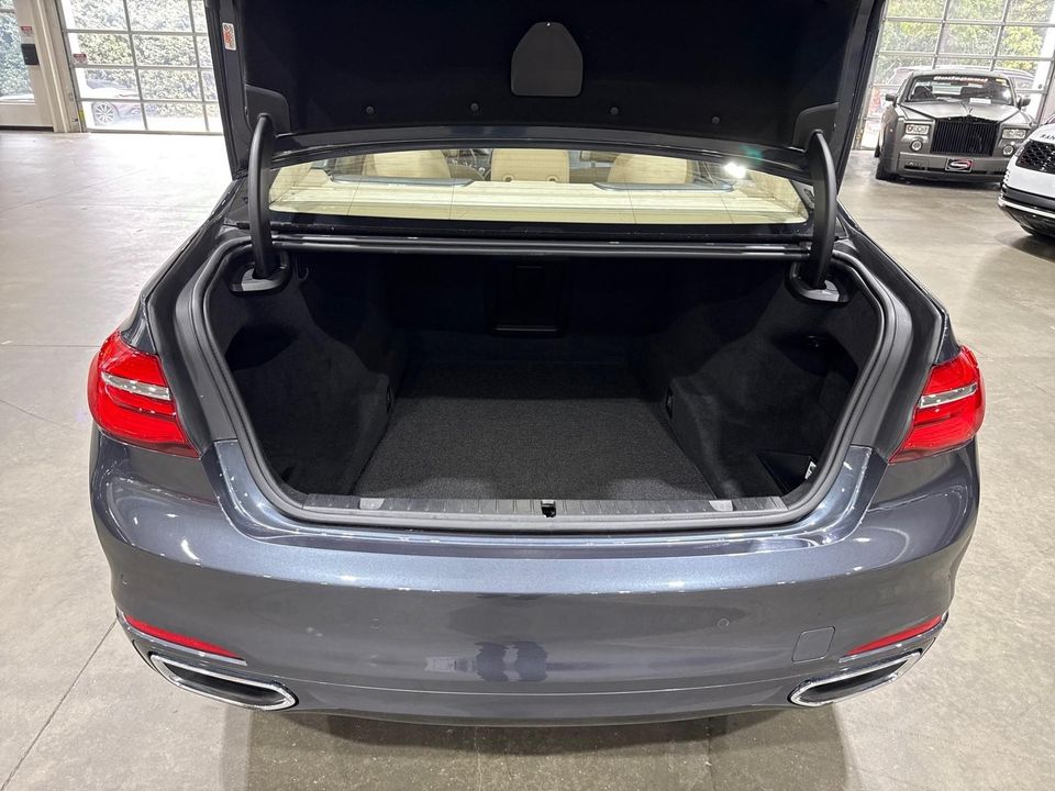2017 BMW 750i