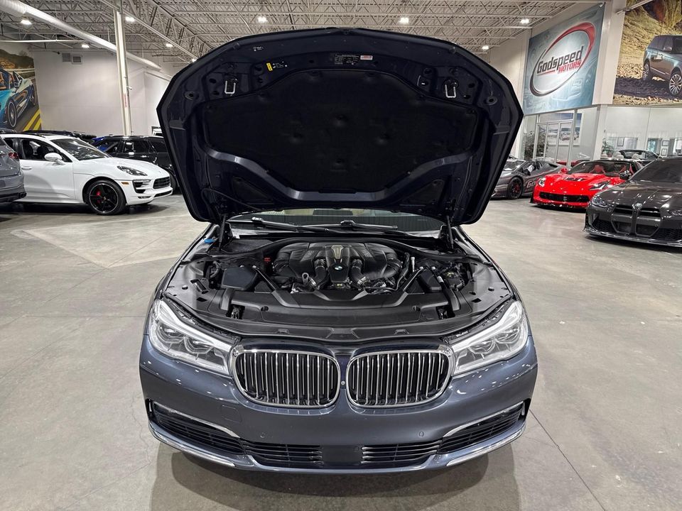 2017 BMW 750i