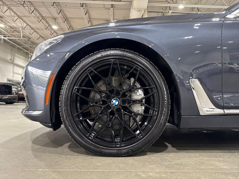 2017 BMW 750i