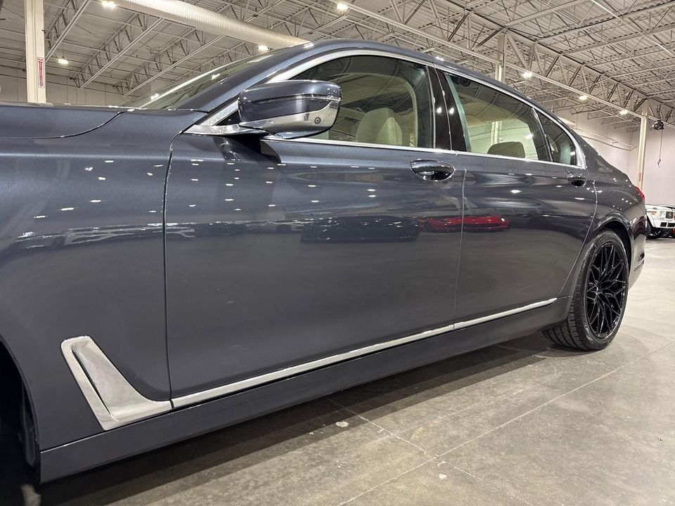 2017 BMW 750i