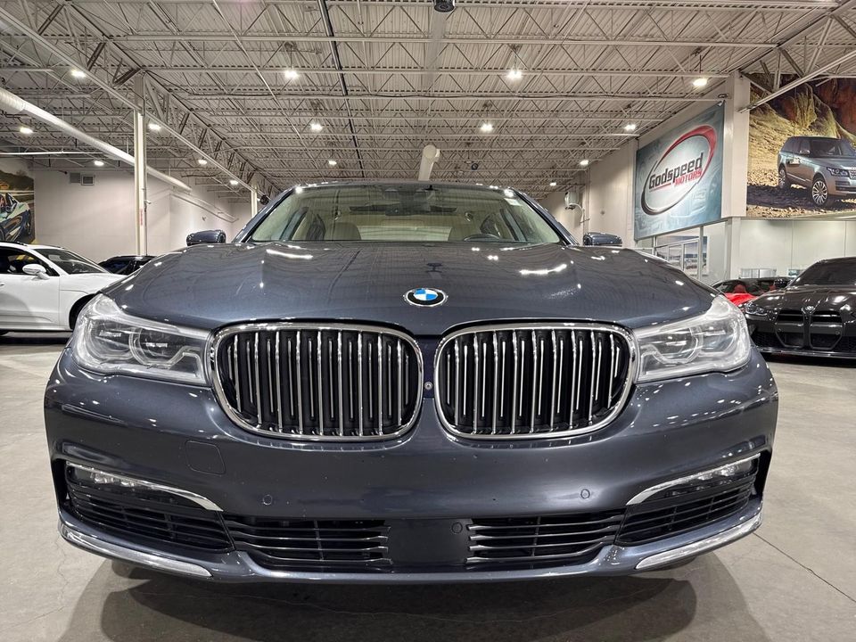 2017 BMW 750i