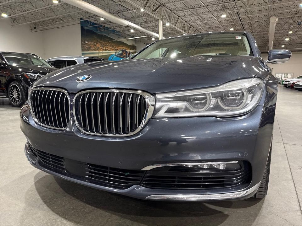 2017 BMW 750i