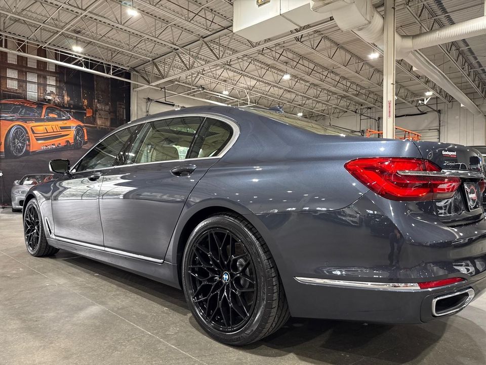 2017 BMW 750i