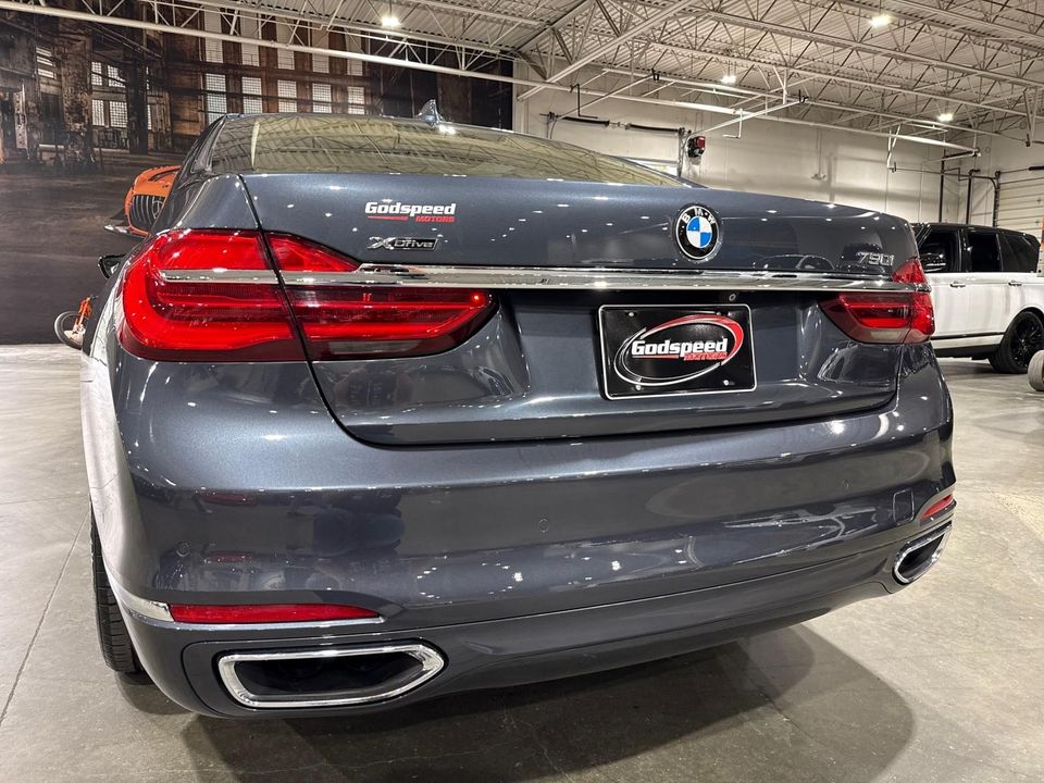 2017 BMW 750i