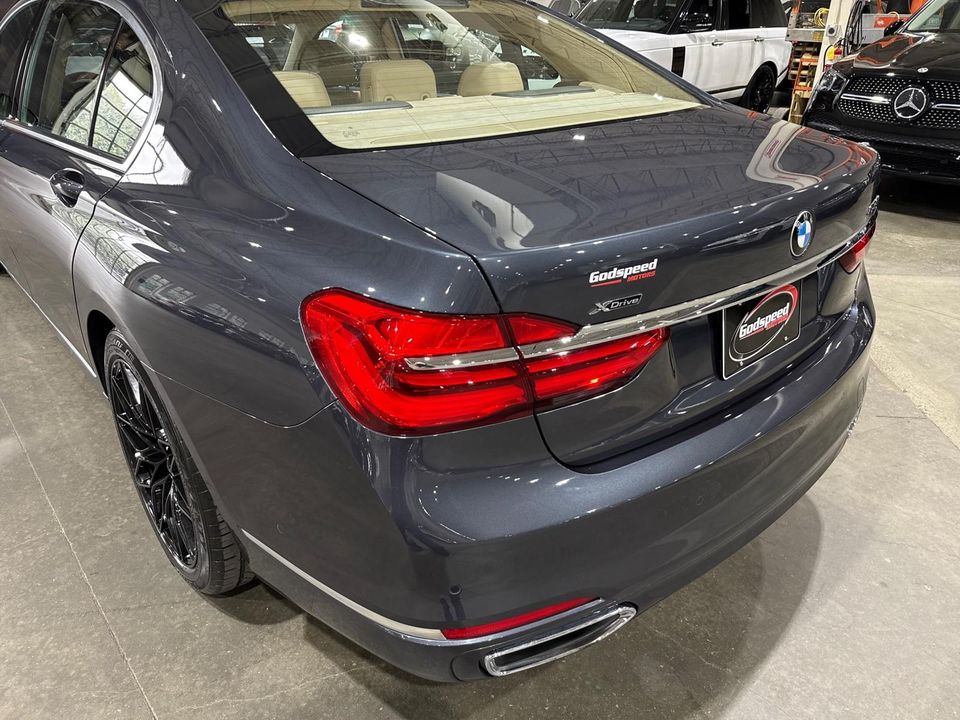 2017 BMW 750i