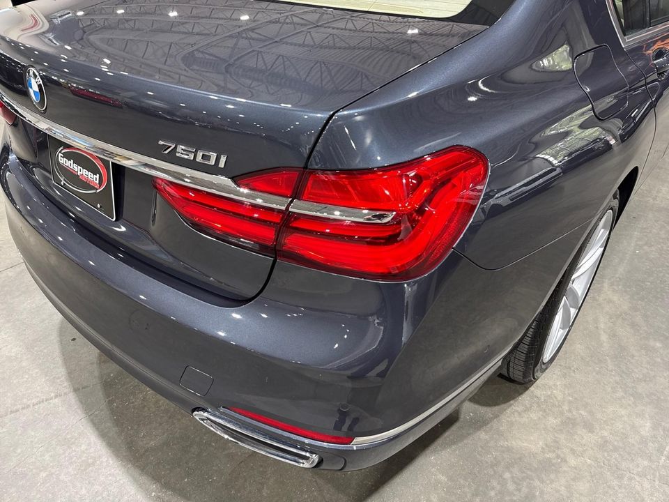 2017 BMW 750i