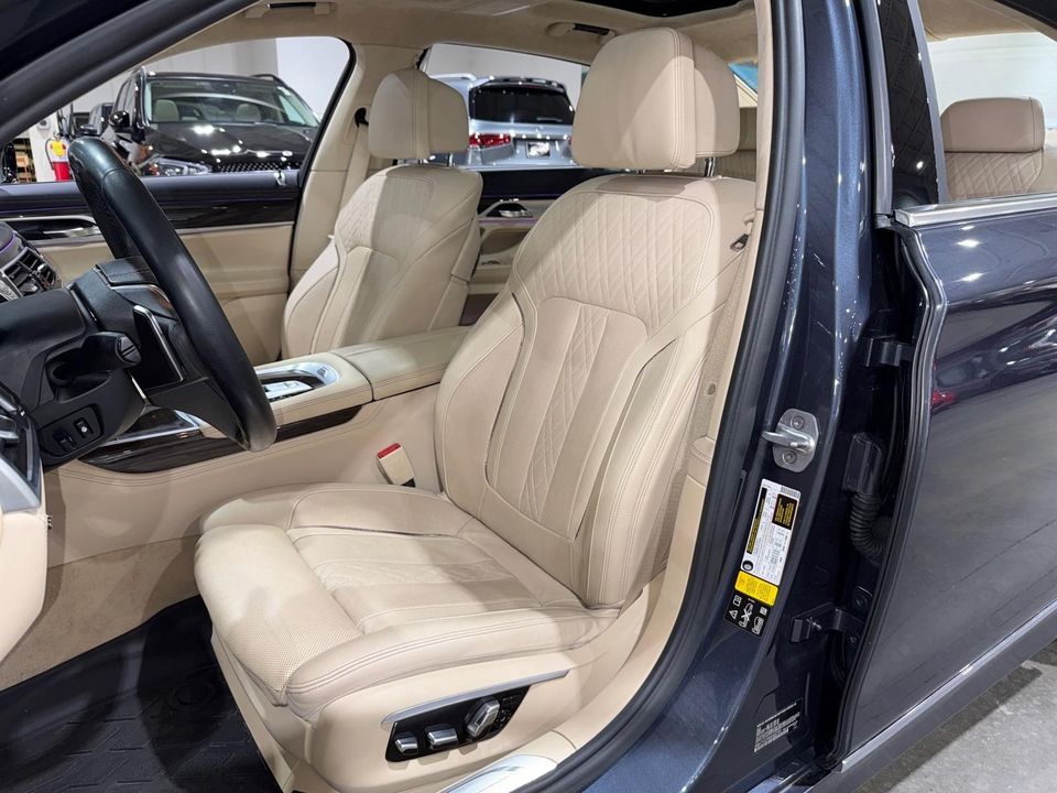 2017 BMW 750i