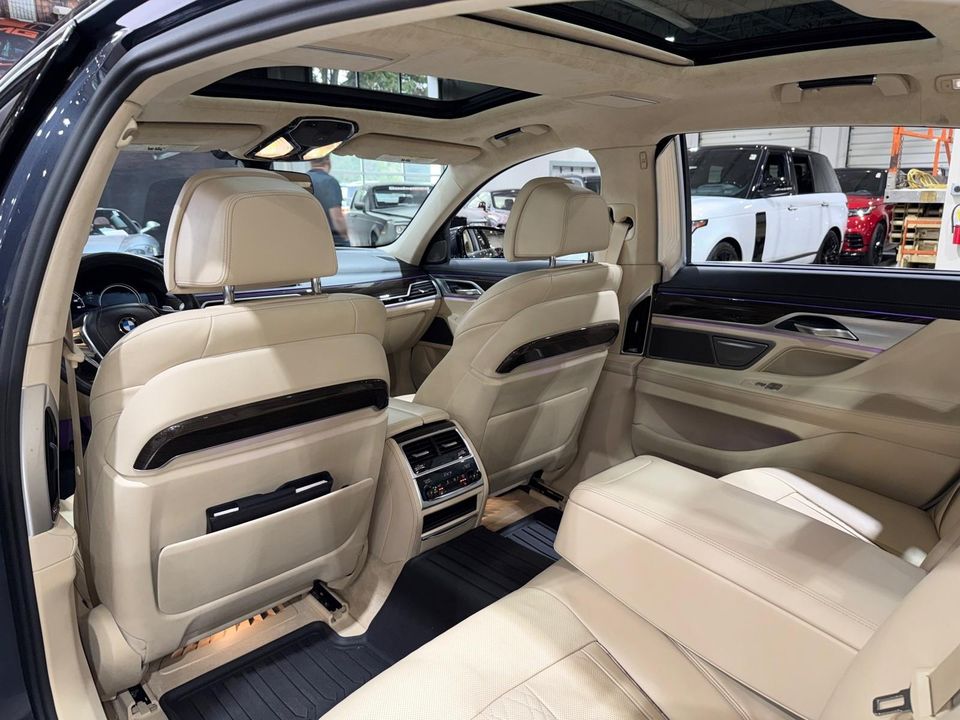 2017 BMW 750i