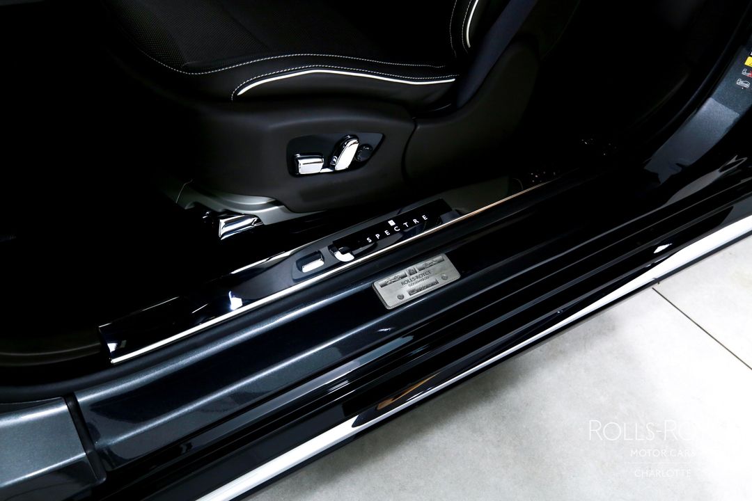 2025 Rolls-Royce Spectre
