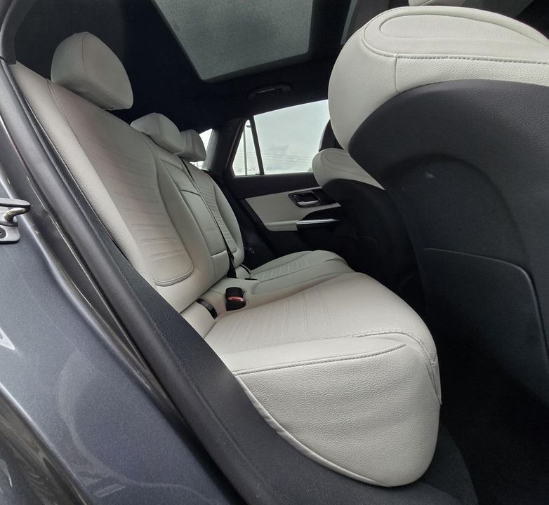 2023 Mercedes-Benz GLC