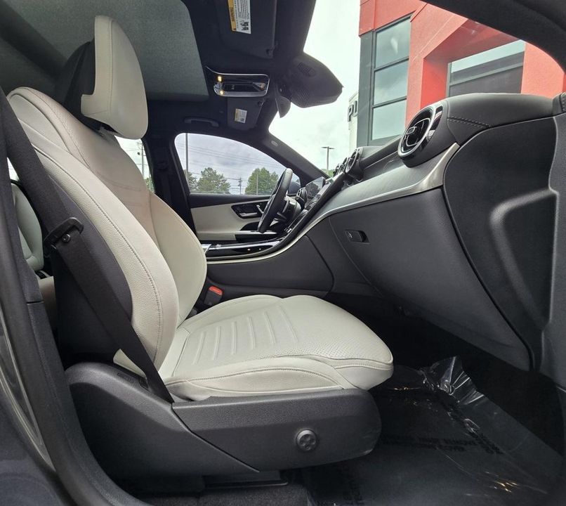 2023 Mercedes-Benz GLC