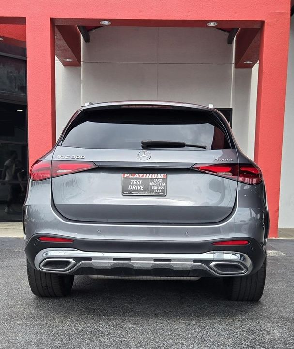 2023 Mercedes-Benz GLC