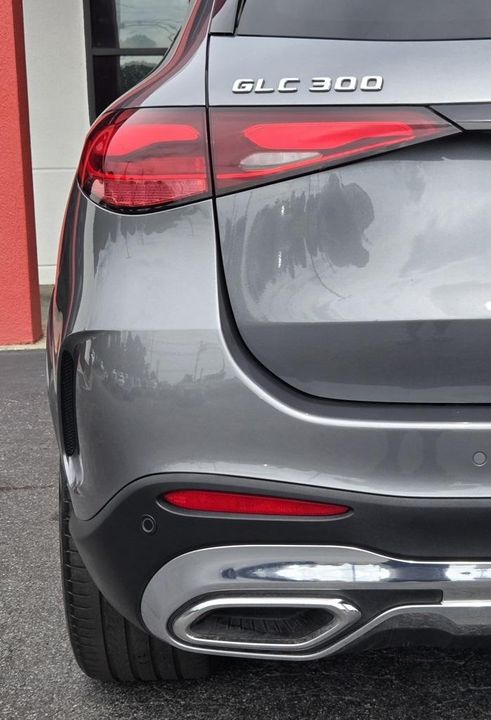 2023 Mercedes-Benz GLC