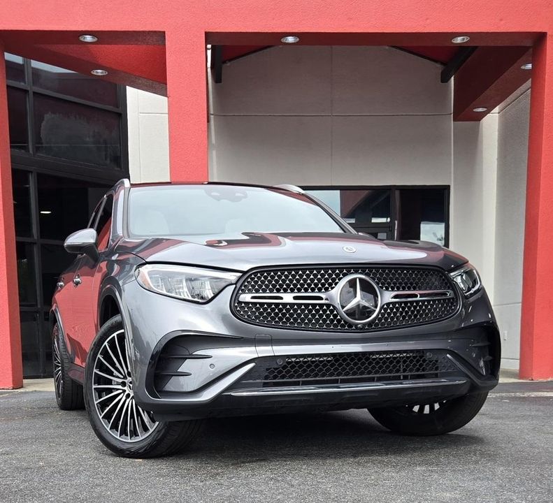 2023 Mercedes-Benz GLC