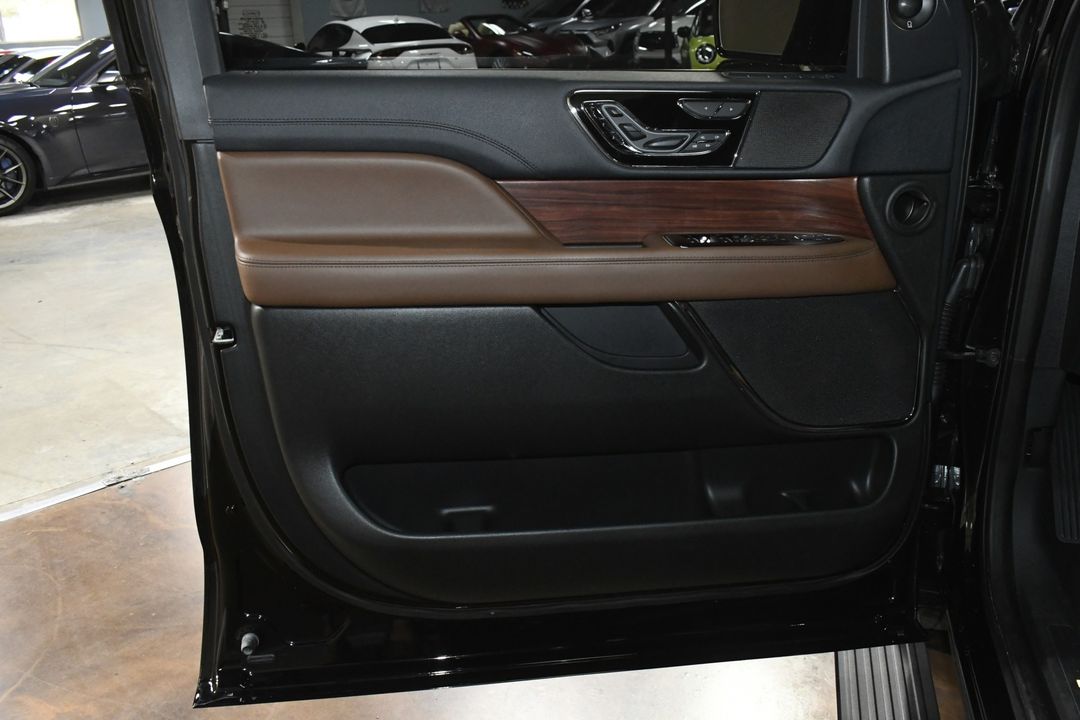 2023 Lincoln Navigator