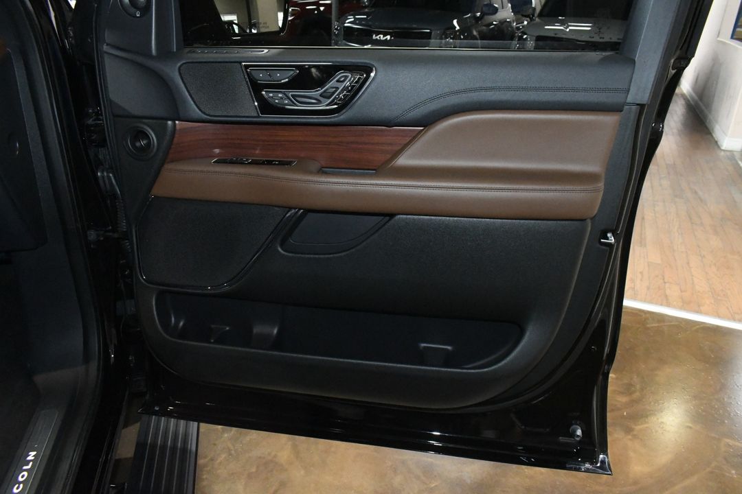 2023 Lincoln Navigator