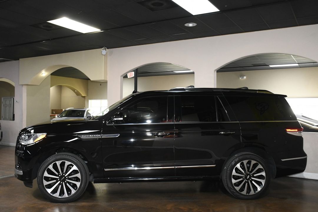 2023 Lincoln Navigator
