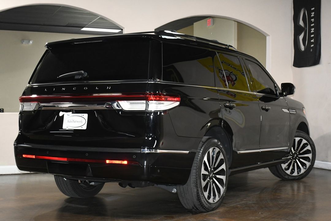 2023 Lincoln Navigator