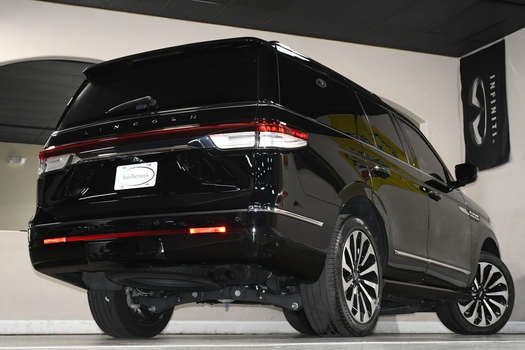 2023 Lincoln Navigator