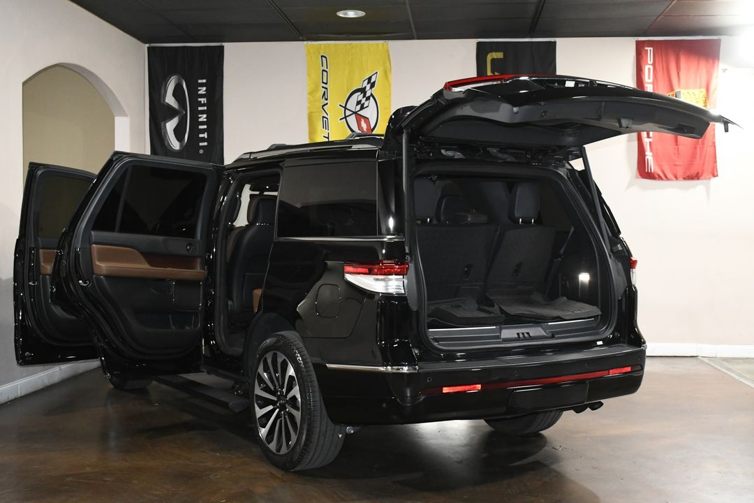 2023 Lincoln Navigator