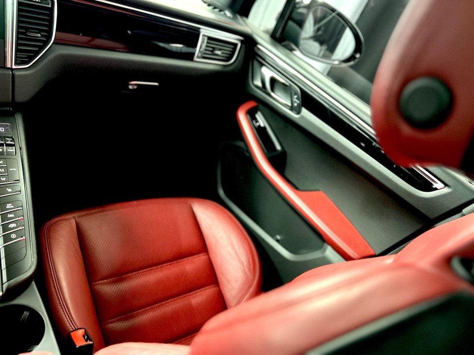 2018 Porsche Macan