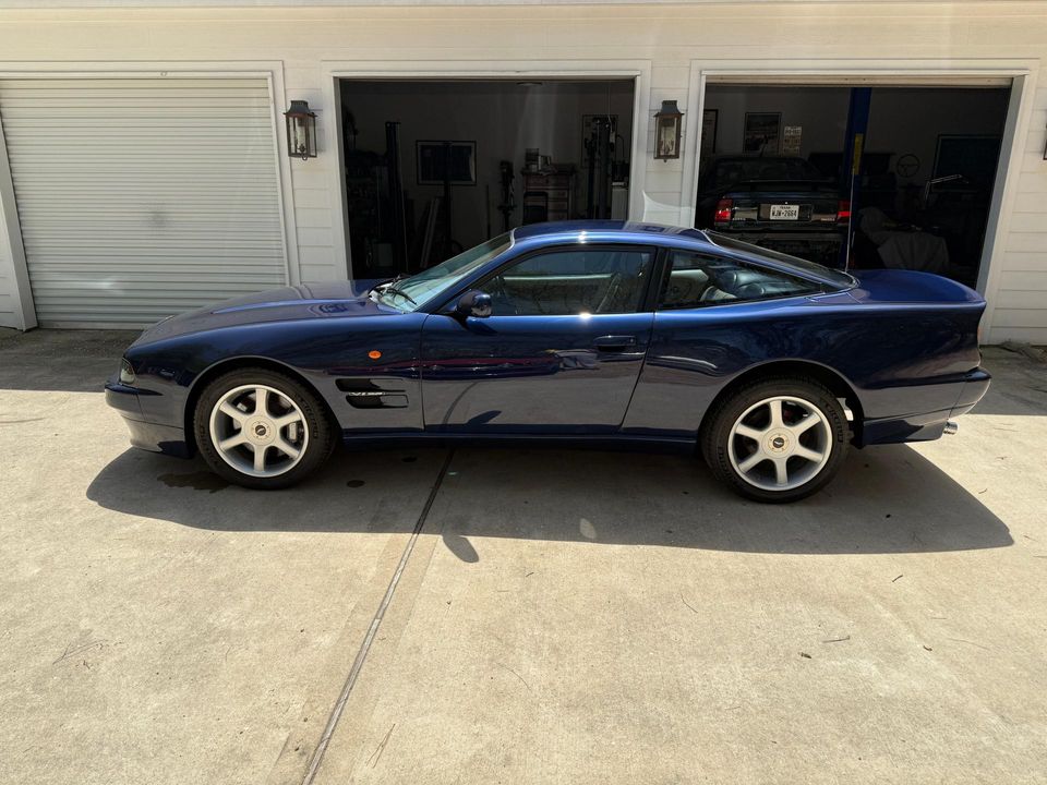 1998 Aston Martin V8 Coupe