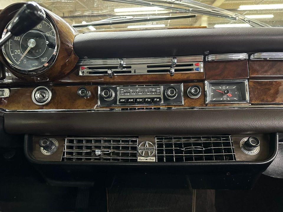 1967 Mercedes-Benz 300 SE