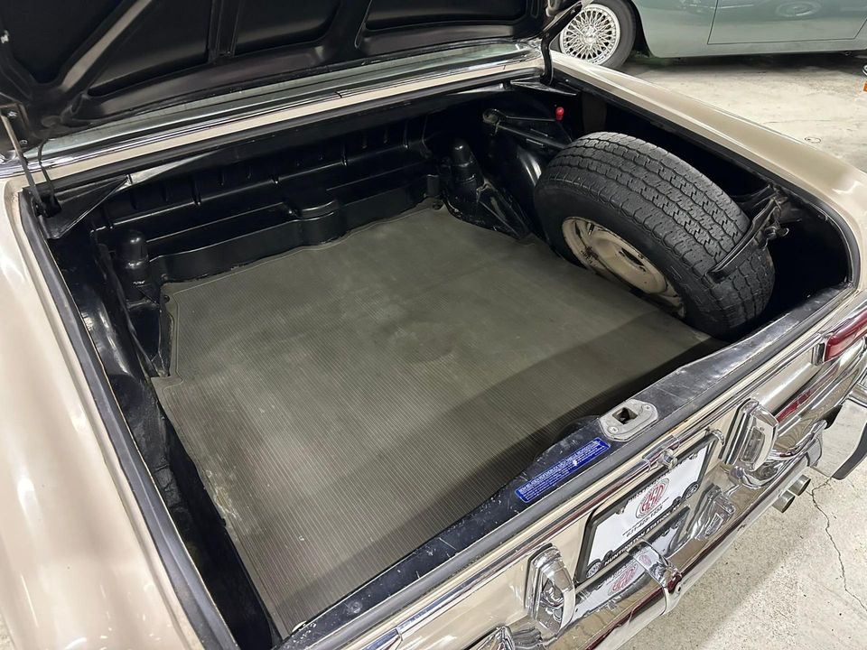 1967 Mercedes-Benz 300 SE