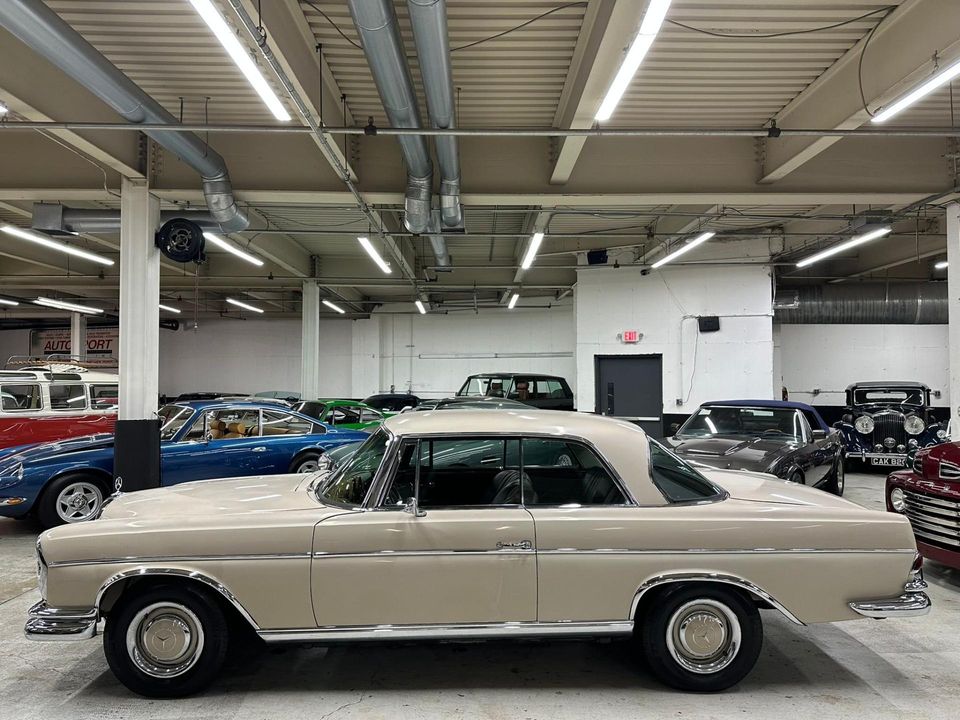 1967 Mercedes-Benz 300 SE