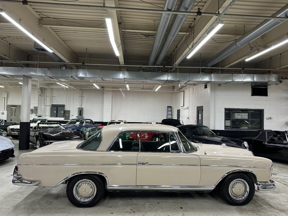 1967 Mercedes-Benz 300 SE
